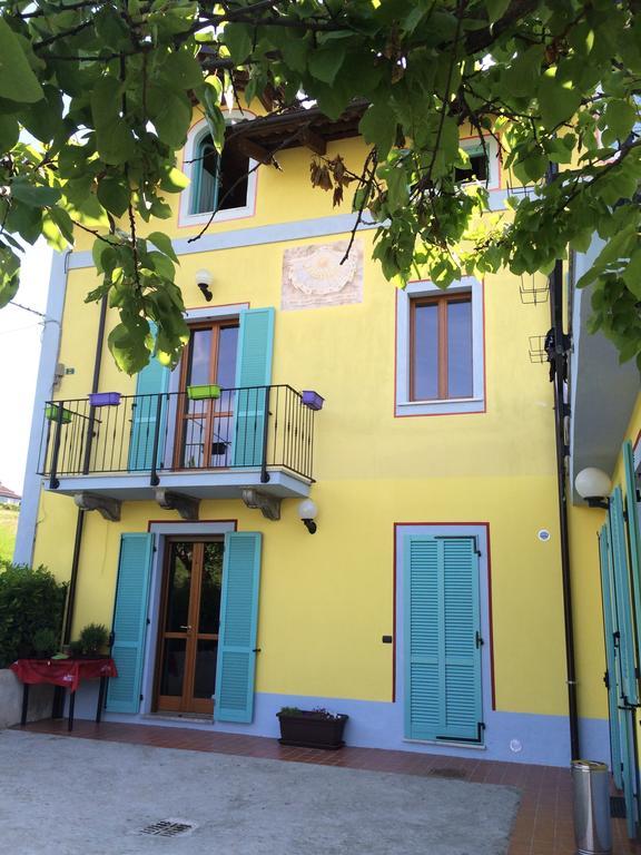 La Terrazza Del Barbaresco Bed & Breakfast Neviglie Dış mekan fotoğraf
