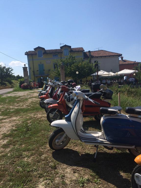 La Terrazza Del Barbaresco Bed & Breakfast Neviglie Dış mekan fotoğraf