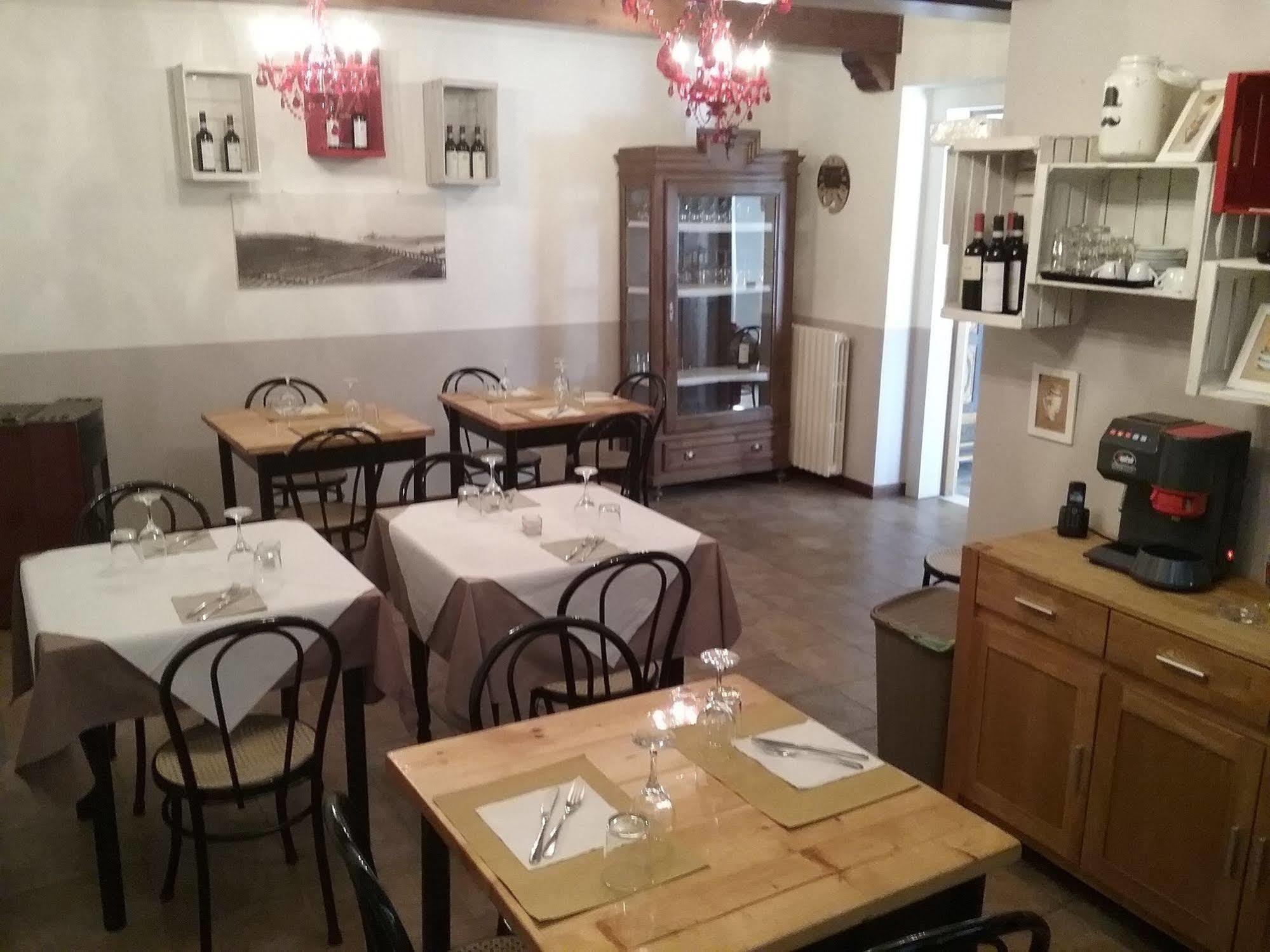 La Terrazza Del Barbaresco Bed & Breakfast Neviglie Dış mekan fotoğraf