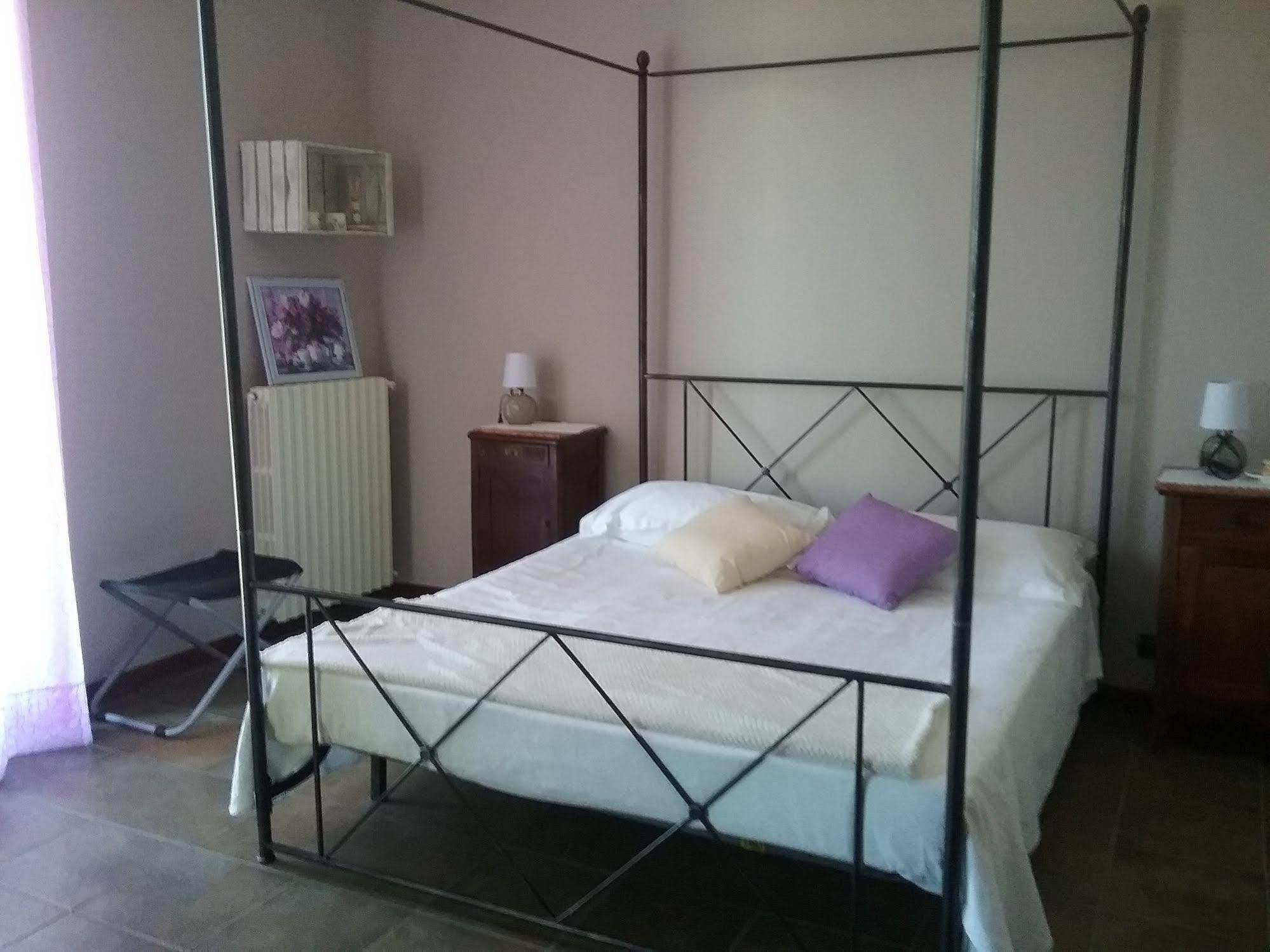 La Terrazza Del Barbaresco Bed & Breakfast Neviglie Dış mekan fotoğraf