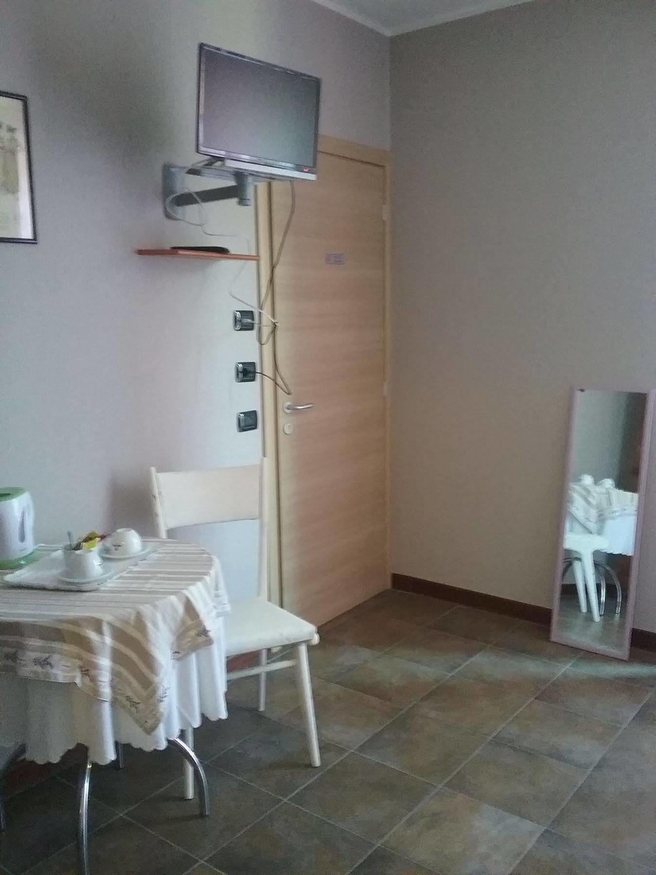 La Terrazza Del Barbaresco Bed & Breakfast Neviglie Dış mekan fotoğraf